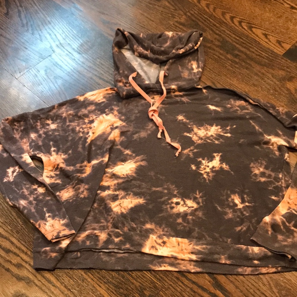 Super cool hooded long sleeve